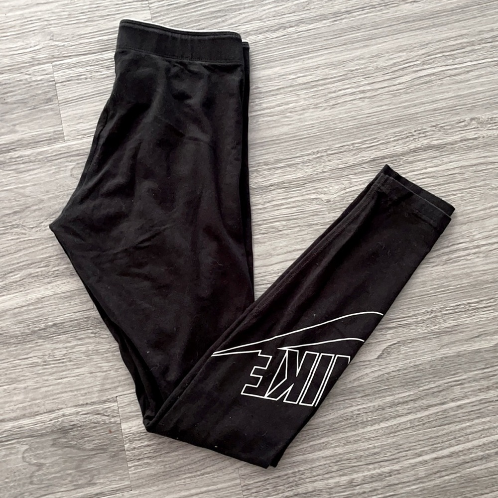 Nike black leggings sz S EUC